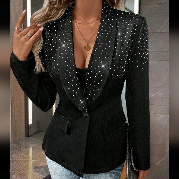 Women's Elegant Fitted Crystal Embellished Black Blazer For Party - Picture 3 of 4